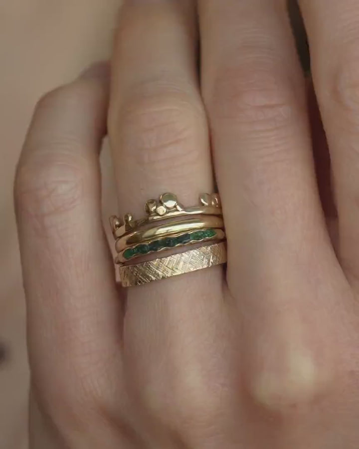 Slim Raw Emerald Band
