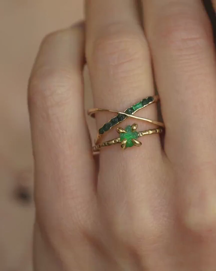 Raw Emerald Crystal Ring