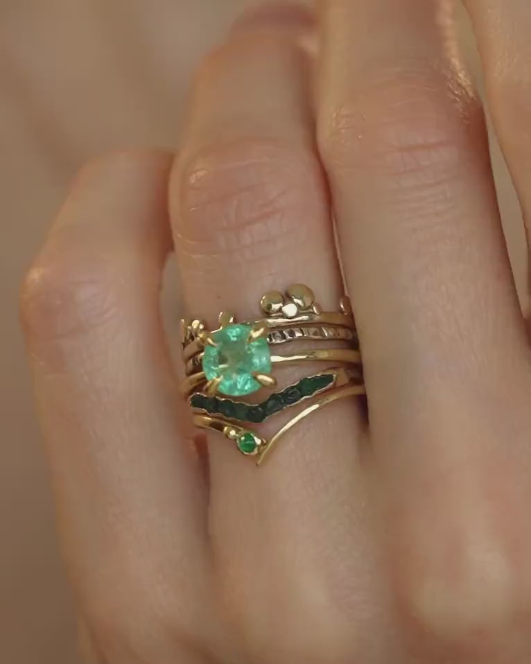 Asymmetrical Round Emerald Chevron Ring
