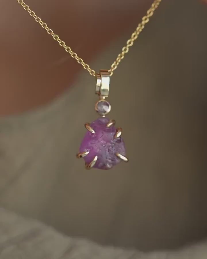 Gold Uncut Sapphire and Diamond Pendant Necklace