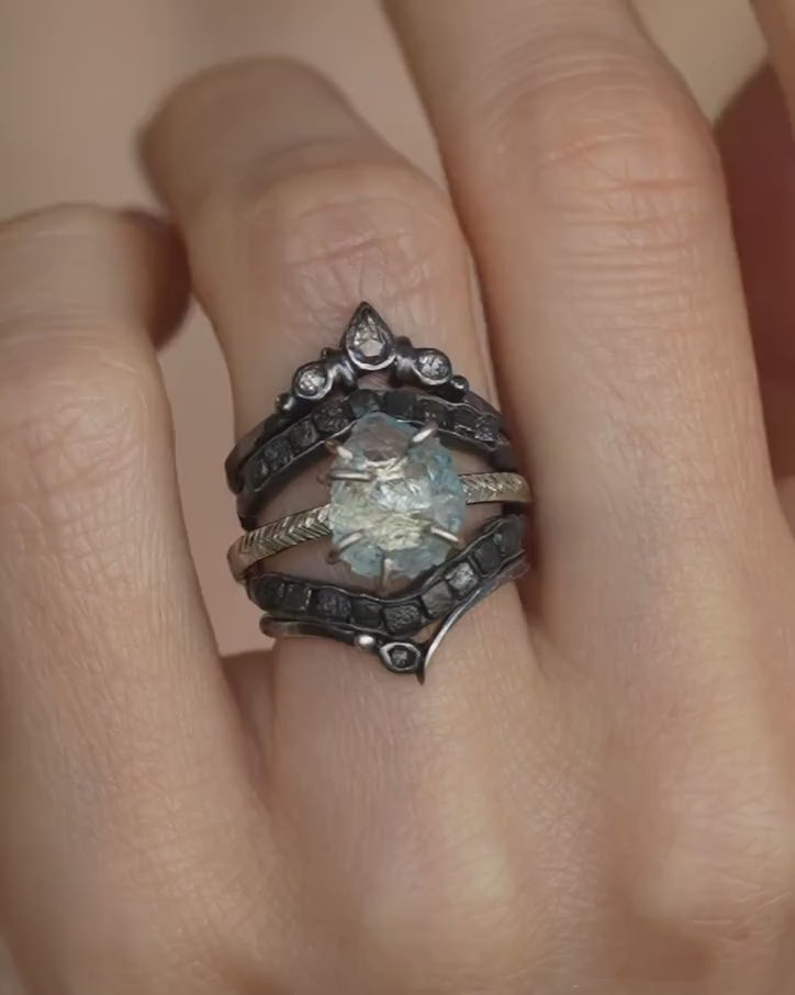18k Gold Raw Aquamarine Ring